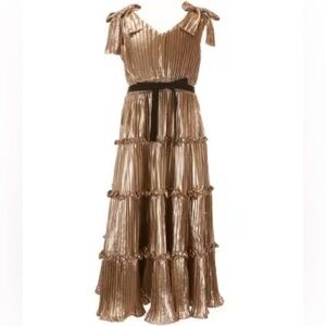 A Loves A Big Girls Ruffle Pannel Maxi Dress
Size: XL Elegant Gold Pleated Dress